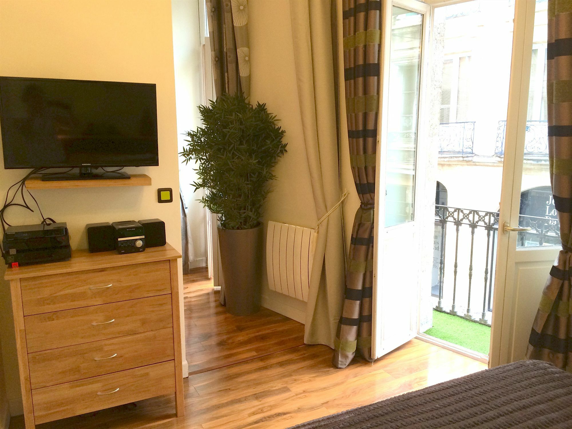 Appartement "Princesse Eleonore" - Centre Historique Bordeaux Zewnętrze zdjęcie